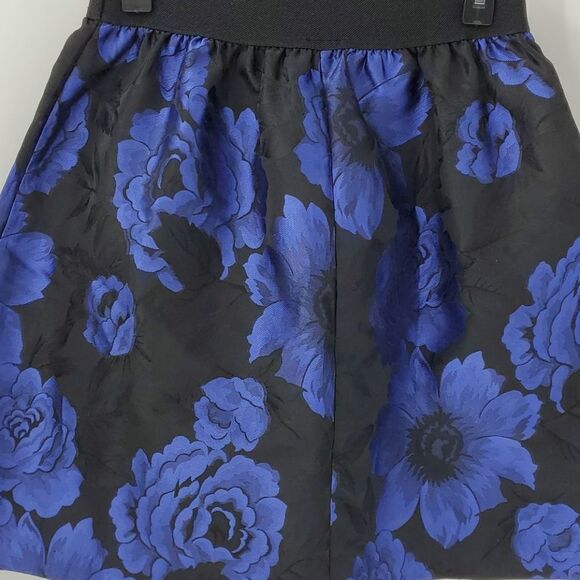MSK black skirt with royal blue flowers size medium. Goth, Y2K - Picture 4 of 7